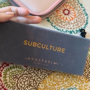 Subculture palette LIGHTLY SWATCHED!